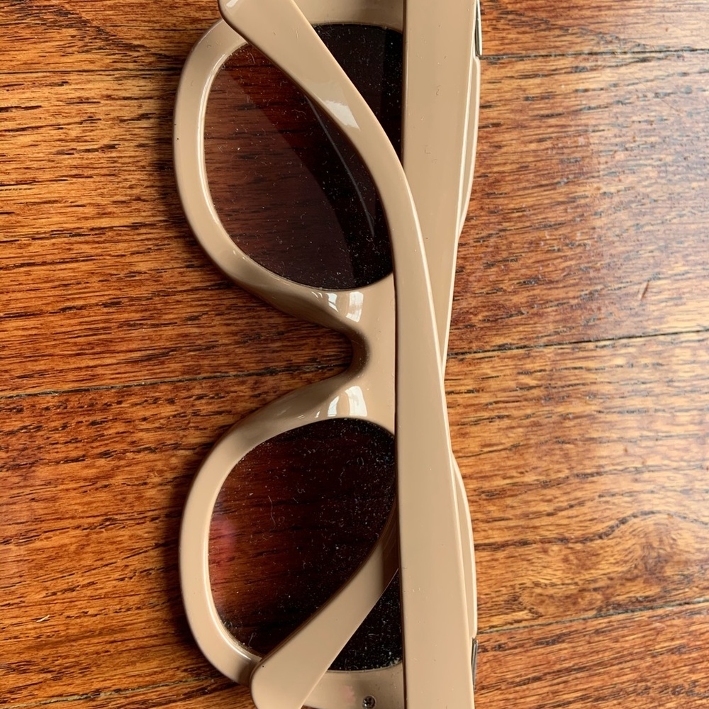 Sunglasses - Picture 3 of 8